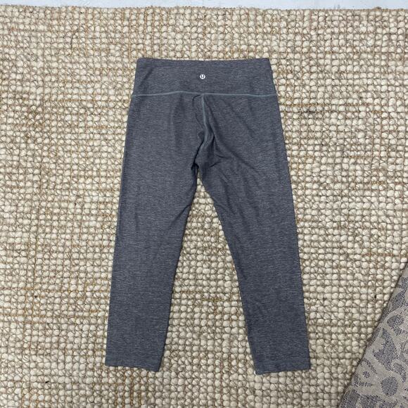 Lululemon Super Soft Align Capri Length Leggings SZ 6 Heathered Gray EUC - Picture 3 of 3